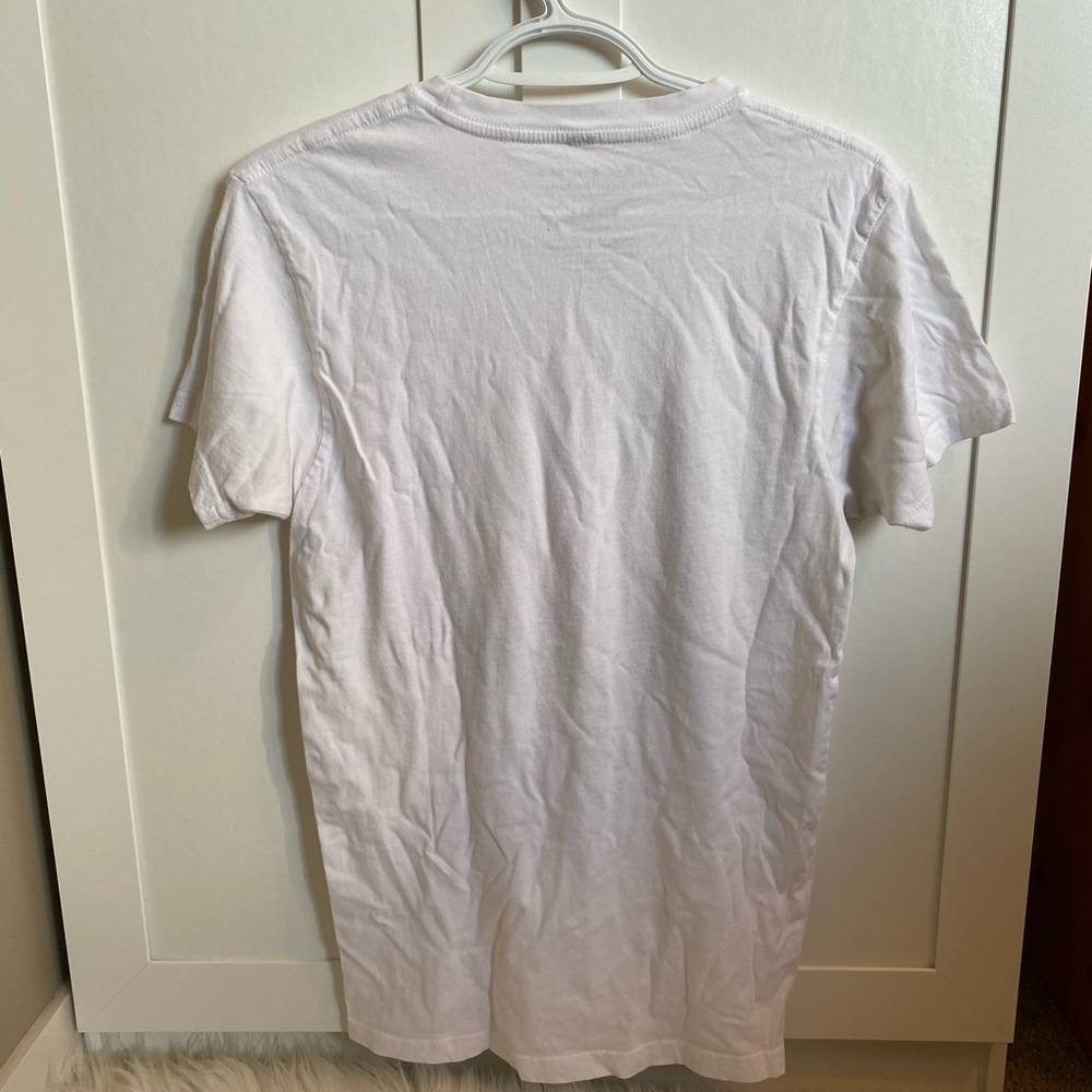 2/$30 ⚡️ - SHIRT | Urban Outfitters size small - Picture 3 of 4